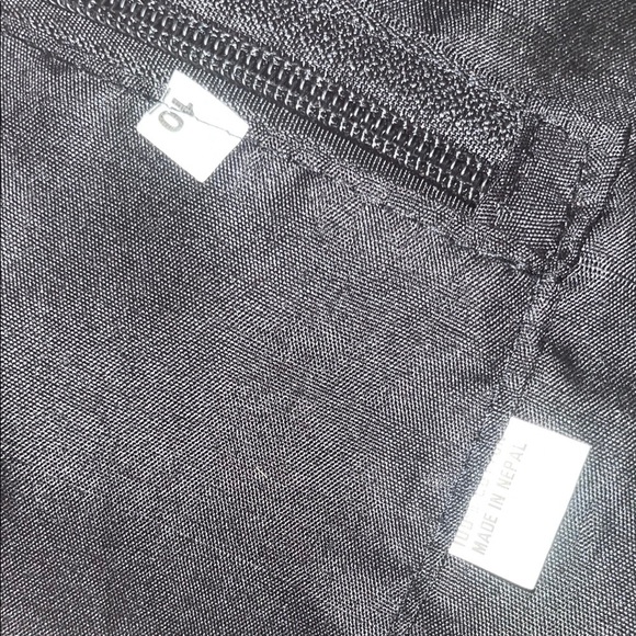 Colorful Patchwork Hobo Bag with cell phone pocket, preowned - Picture 14 of 15